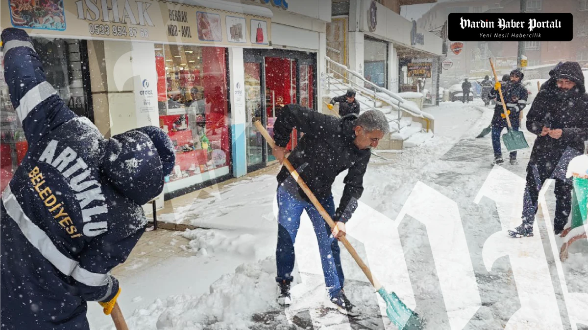 Artuklu&rsquo;da sahada başkan d&ouml;nemi yeniden hatırlandı, beklenti yol &ccedil;alışmalarına y&ouml;neldi