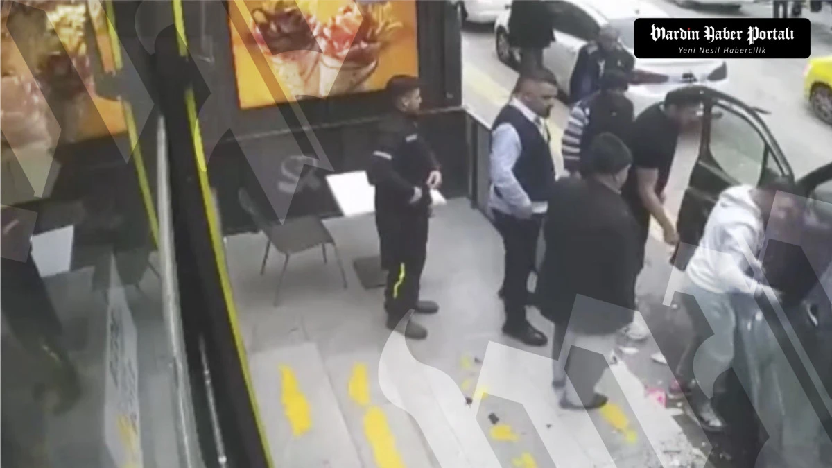 Mardin&rsquo;de Fren Yerine Gaza Bastı: Zincirleme Kaza Kamerada
