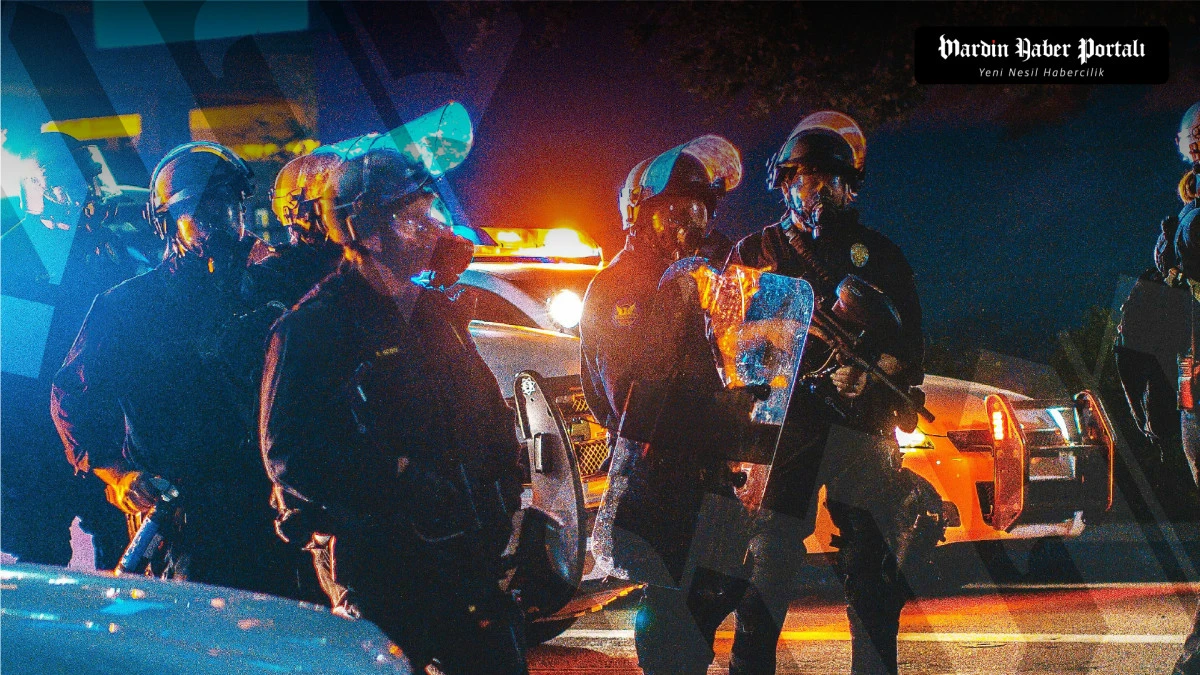 Mardin&rsquo;de Ka&ccedil;ak&ccedil;ılığa Darbe: 11 Bin 780 Paket Sigara Ele Ge&ccedil;irildi