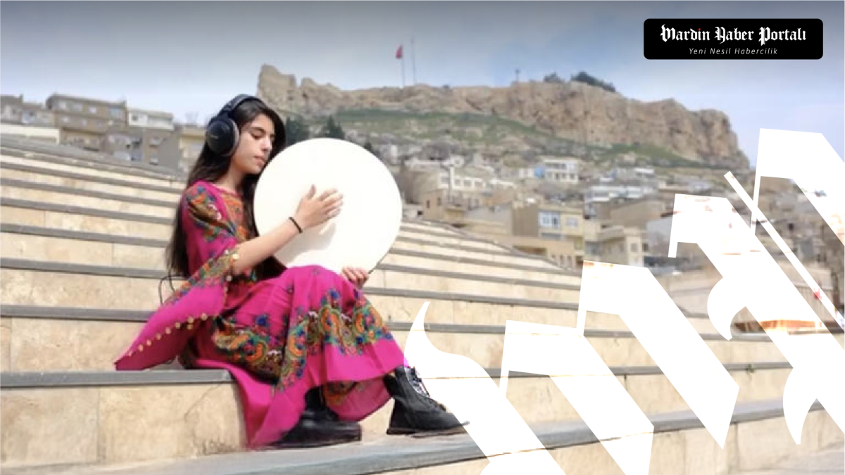 Mardin’de Öğrencilerden Tarihi Mekanlarda Çanakkale Türküsü